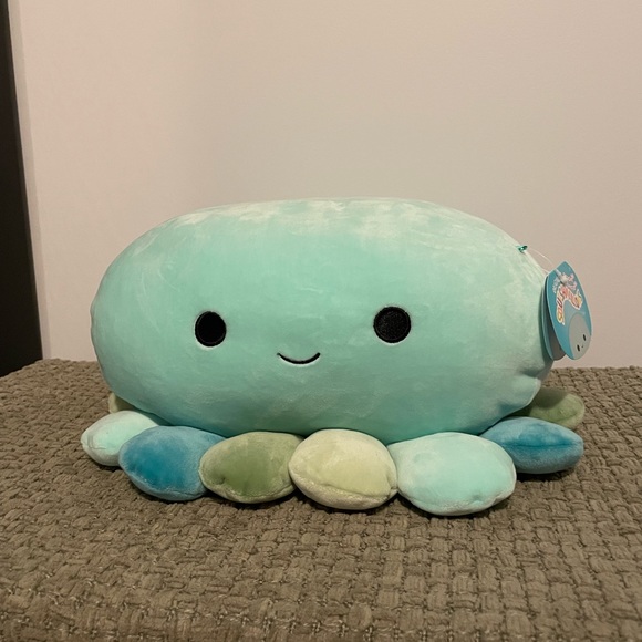 Olga & Jeanna Squishmallow Stackable - Picture 4 of 7